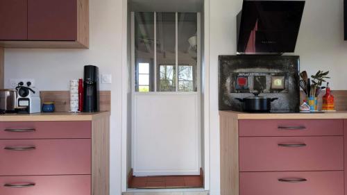 cuisine modernisée terracotta bois optimisation espace roncherolles