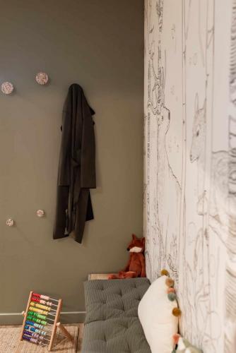 Entrée baby spa patères