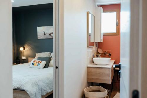 renovation-suite-parentale-houppeville-chambre-salle-de-bains