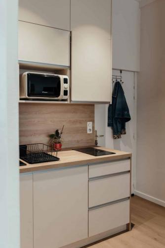 studio 23m2 fecamp cuisine entree beige
