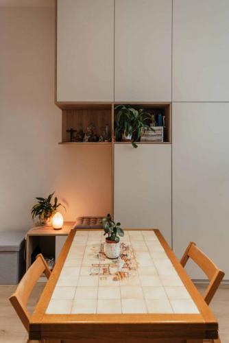studio 23m2 fecamp entrée rangements sur mesure